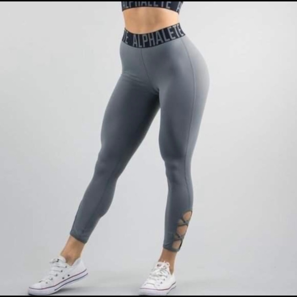 Alphalete cross leggings